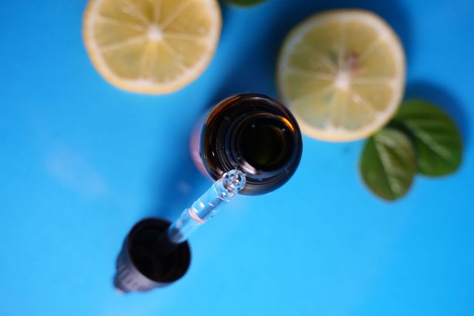 Sérum à la vitamine C : le bon usage pour un teint lumineux