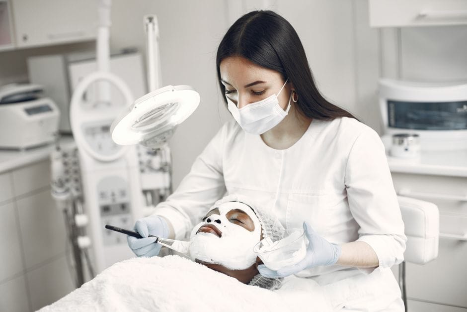 Masque à l'argile maison : purifier la peau sans la dessécher